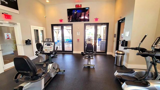 17070 SW 91st St, Miami, FL 33196