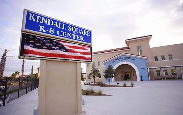 17070 SW 91st St, Miami, FL 33196