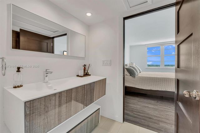 6770 Indian Creek Drive 15F, Miami Beach, FL 33141