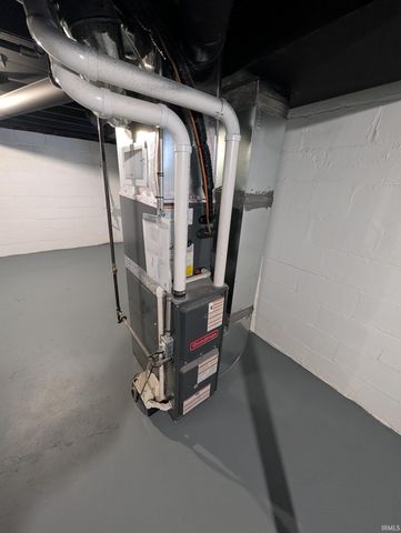 2716 Roosevelt Avenue, Elkhart, IN 46517