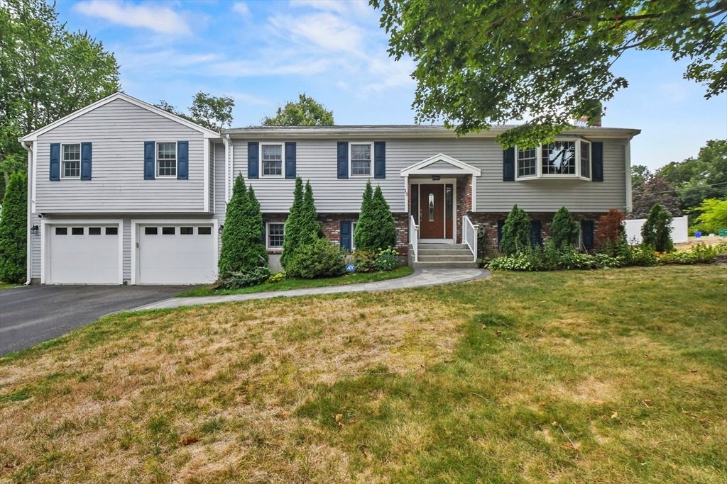 15 Sheridan Circle, Attleboro, MA 02703