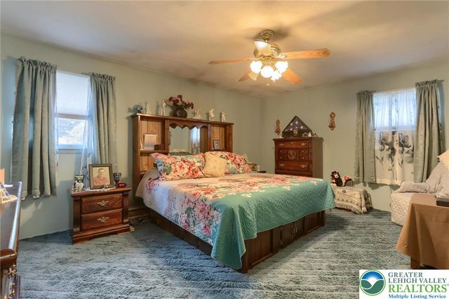 81 Locust Avenue, Other Pa Counties, PA 17033