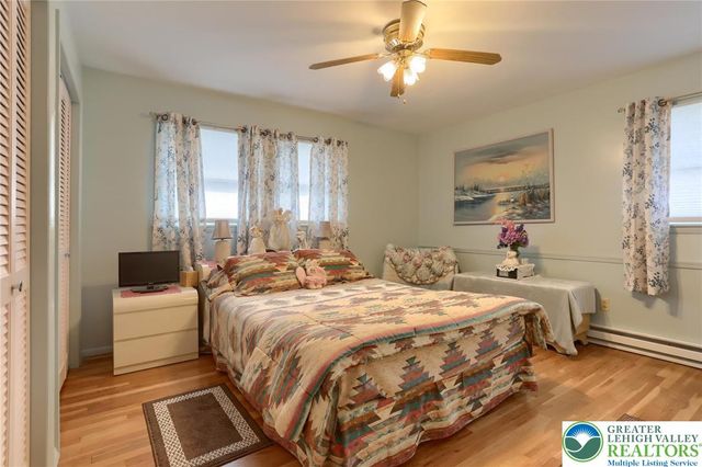 81 Locust Avenue, Other Pa Counties, PA 17033