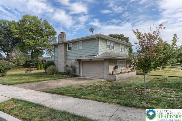 81 Locust Avenue, Other Pa Counties, PA 17033