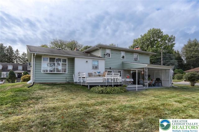 81 Locust Avenue, Other Pa Counties, PA 17033