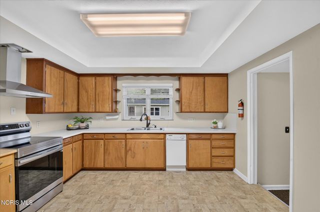 2801 Wicklow Road, Toledo, OH 43606