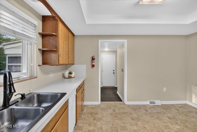 2801 Wicklow Road, Toledo, OH 43606