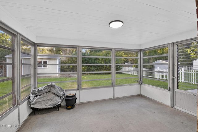 2801 Wicklow Road, Toledo, OH 43606