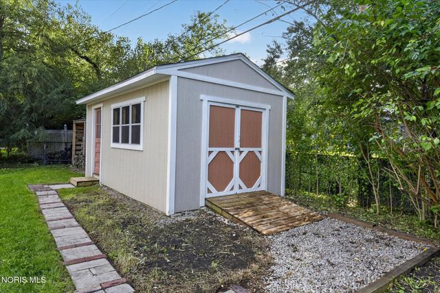 2801 Wicklow Road, Toledo, OH 43606
