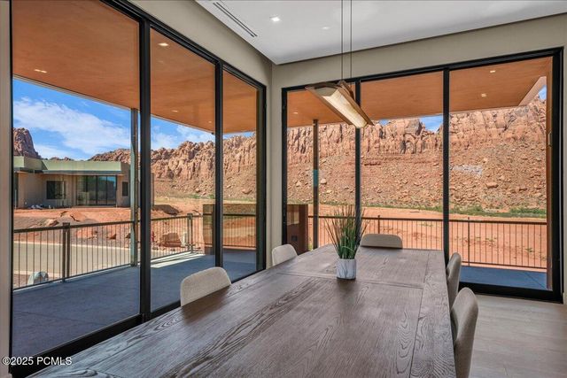 784 N Sanctuary Place, Ivins, UT 84738