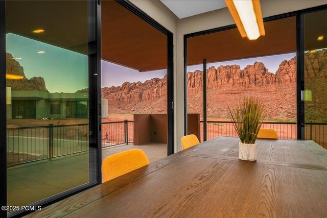 784 N Sanctuary Place, Ivins, UT 84738