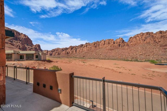 784 N Sanctuary Place, Ivins, UT 84738