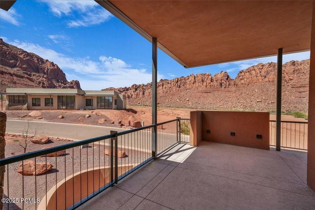 784 N Sanctuary Place, Ivins, UT 84738