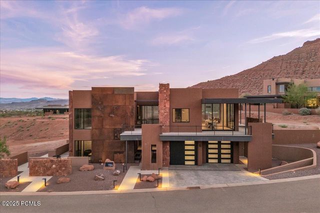 784 N Sanctuary Place, Ivins, UT 84738