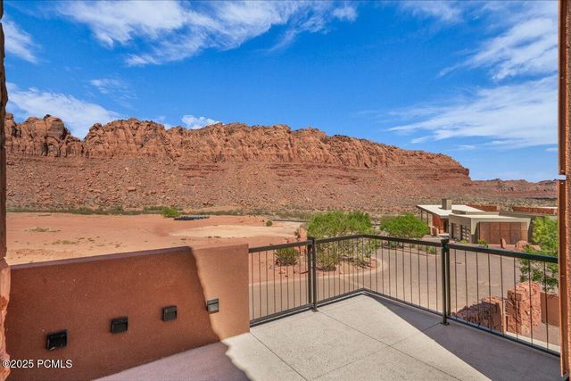 784 N Sanctuary Place, Ivins, UT 84738