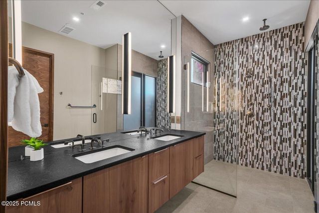 784 N Sanctuary Place, Ivins, UT 84738