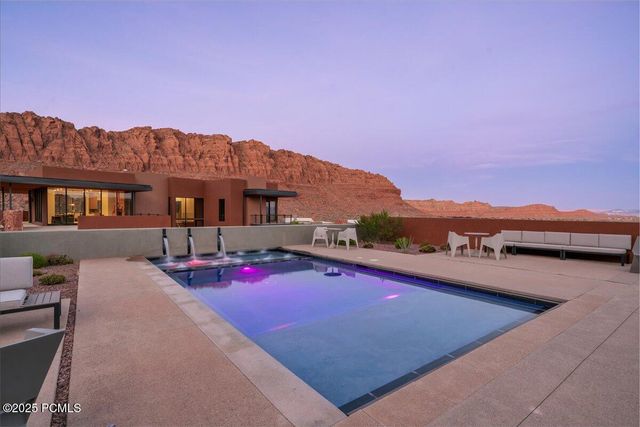 784 N Sanctuary Place, Ivins, UT 84738