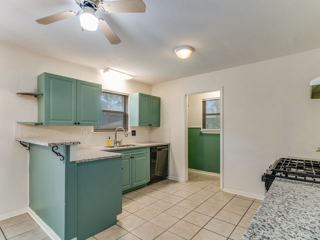 3100 Louis Avenue, Corsicana, TX 75110