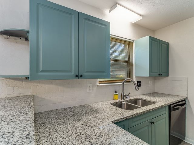 3100 Louis Avenue, Corsicana, TX 75110