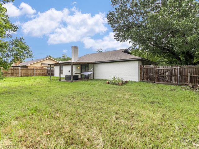 3100 Louis Avenue, Corsicana, TX 75110