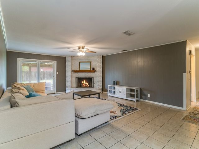 3100 Louis Avenue, Corsicana, TX 75110