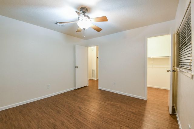 26 Yewleaf Road, The Woodlands, TX 77381