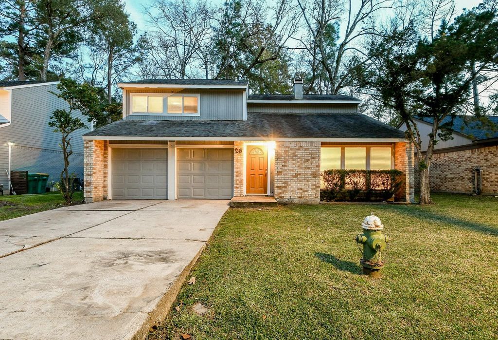 26 Yewleaf Road, The Woodlands, TX 77381