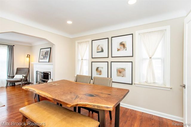 26434 Wyoming Road, Huntington Woods, MI 48070