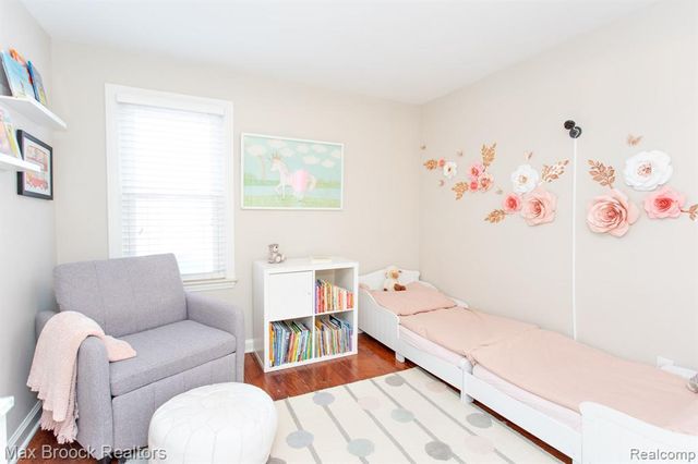 26434 Wyoming Road, Huntington Woods, MI 48070