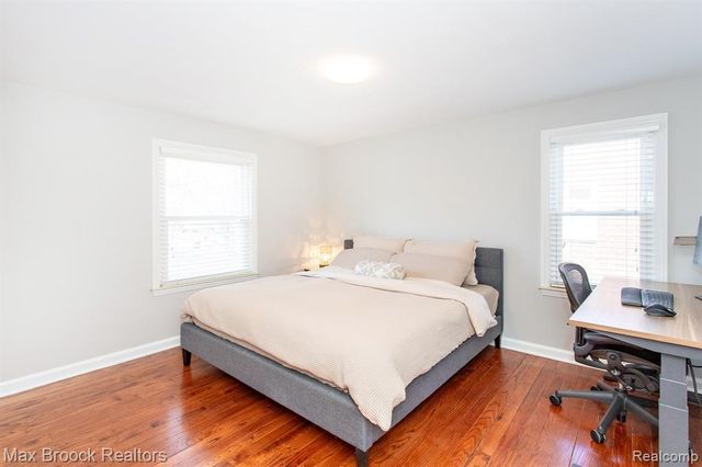 26434 Wyoming Road, Huntington Woods, MI 48070