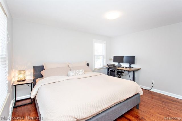 26434 Wyoming Road, Huntington Woods, MI 48070