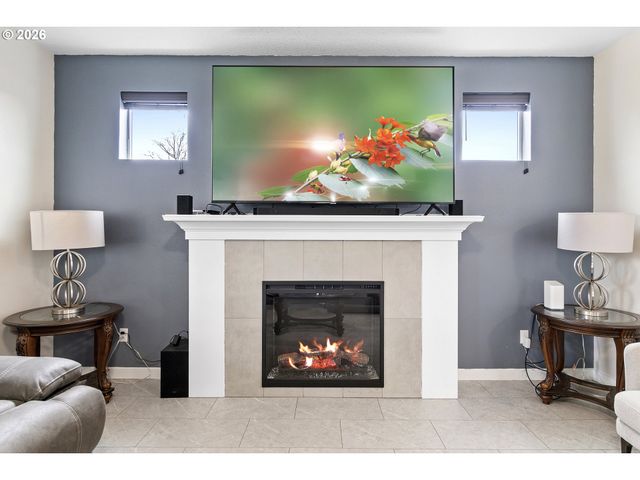 102 N 35TH Pl, Cornelius, OR 97113