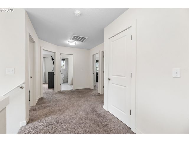 102 N 35TH Pl, Cornelius, OR 97113