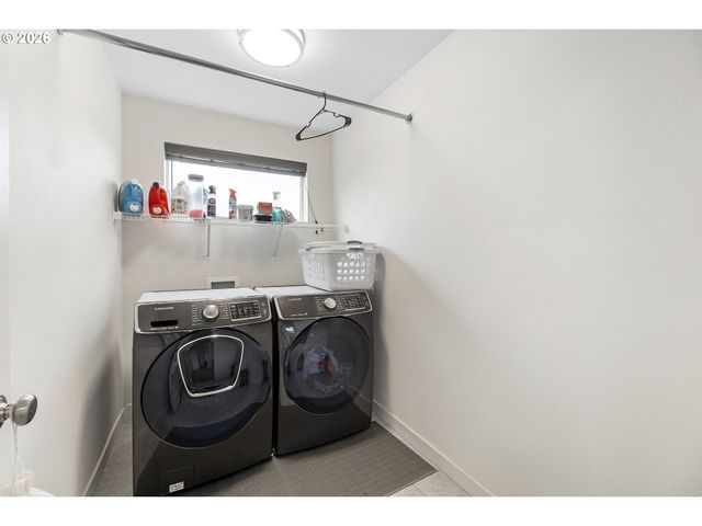 102 N 35TH Pl, Cornelius, OR 97113