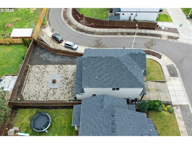 102 N 35TH Pl, Cornelius, OR 97113