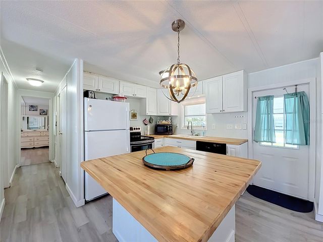 8207 ARCHIE STREET, Englewood, FL 34224