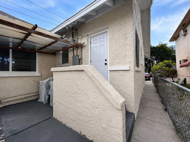 1905 Monroe Street, Hollywood, FL 33020