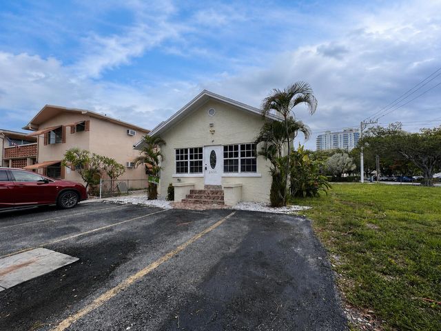 1905 Monroe Street, Hollywood, FL 33020