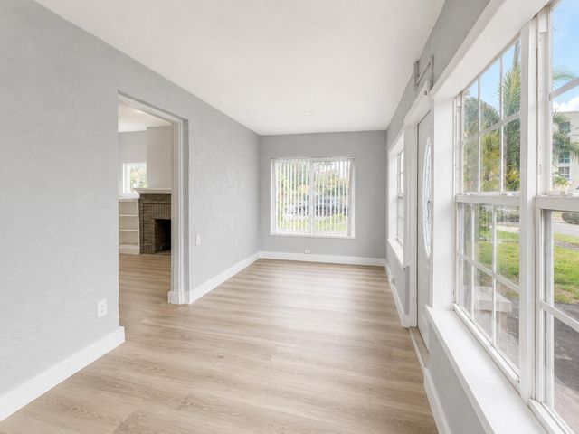1905 Monroe Street, Hollywood, FL 33020