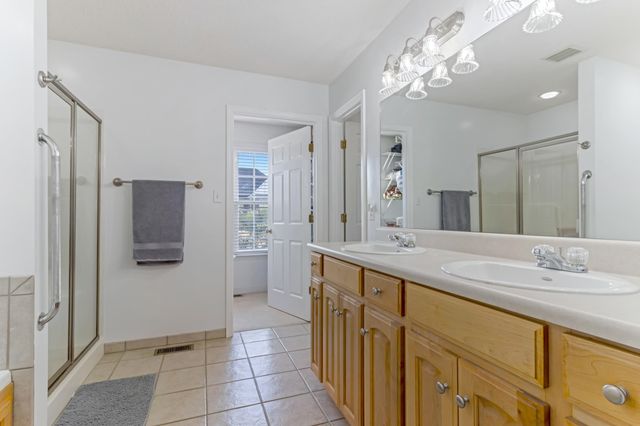 137 Stonehedge Drive, Inman, SC 29316