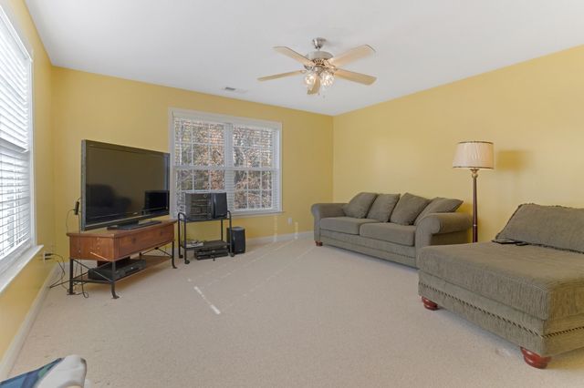 137 Stonehedge Drive, Inman, SC 29316