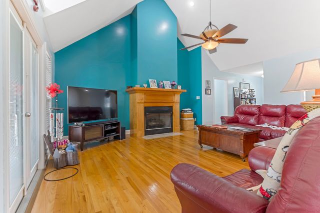 137 Stonehedge Drive, Inman, SC 29316