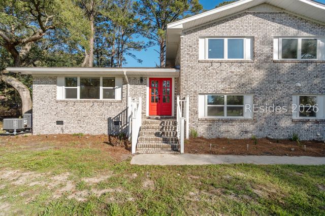 656 Broad River Blvd, Beaufort, SC 29906