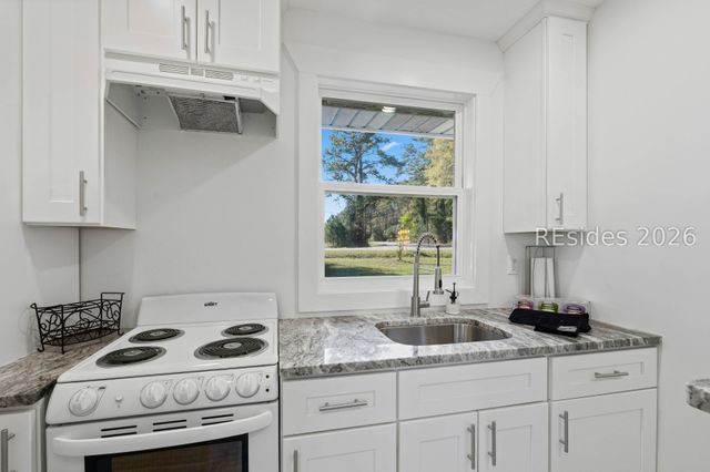 656 Broad River Blvd, Beaufort, SC 29906