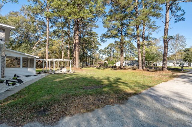 656 Broad River Blvd, Beaufort, SC 29906