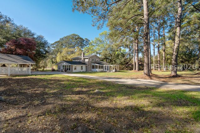 656 Broad River Blvd, Beaufort, SC 29906
