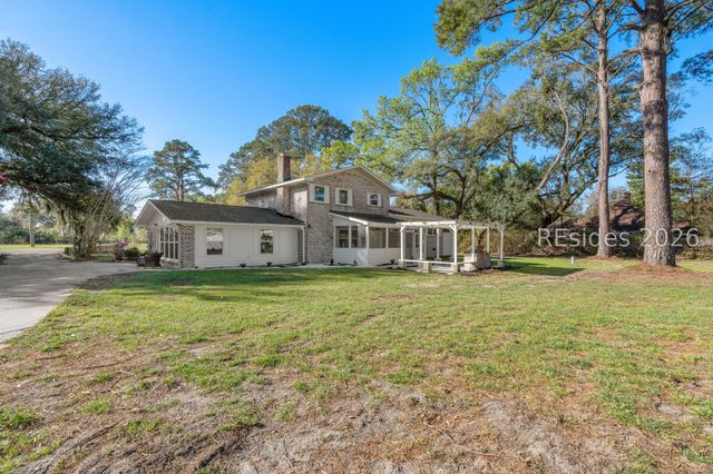656 Broad River Blvd, Beaufort, SC 29906