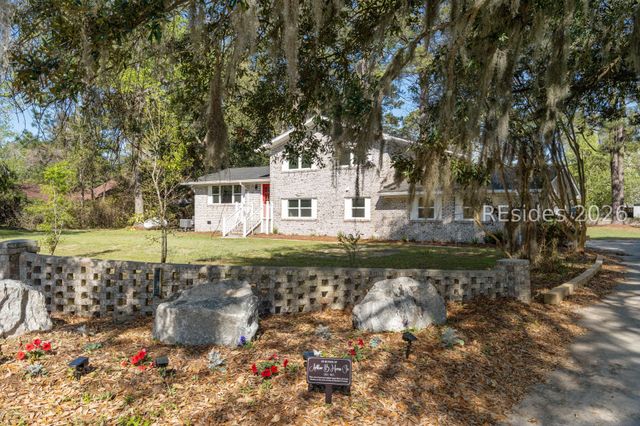 656 Broad River Blvd, Beaufort, SC 29906