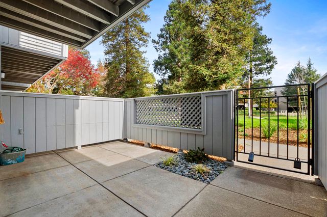 309 Rock Creek Way, Pleasant Hill, CA 94523