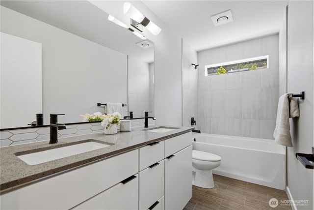 22615 69th Place W, Mountlake Terrace, WA 98043
